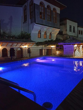 Hotel Praga, Gjirokastër